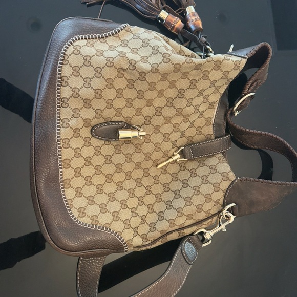 Gucci Beige and Brown Monogram Shoulder Bag - Picture 2 of 10